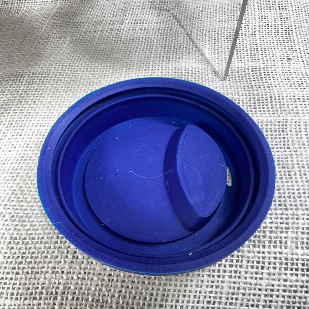 Jonathan Adler Travel Mug Geometric Hexagon Ceramic Silicone Lid Sleeve Blue Cup